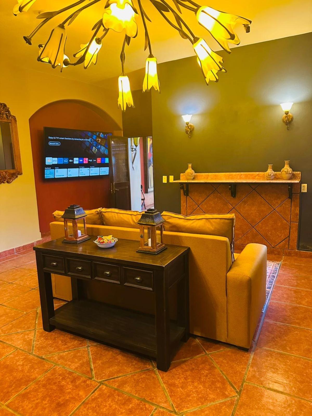 Casa De Leyendas (Adults Only) Масатлан Екстериор снимка